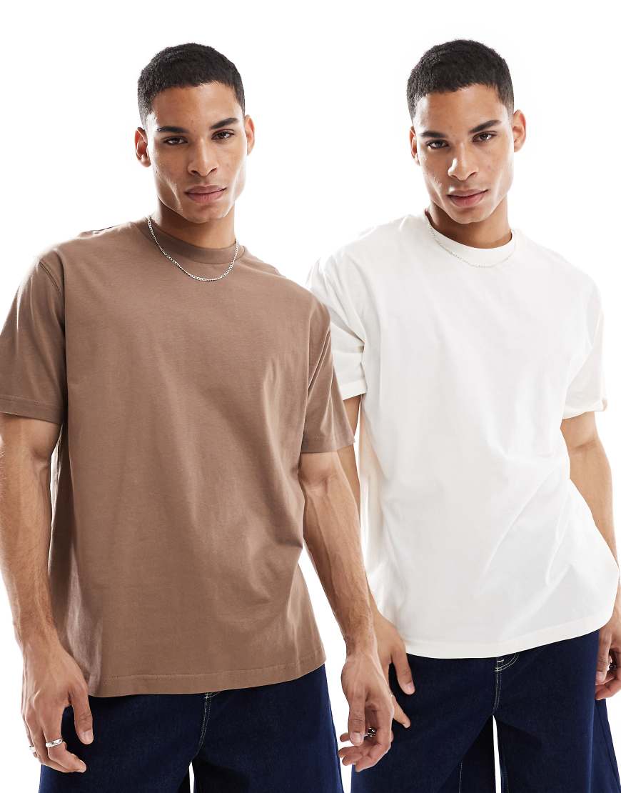 ASOS DESIGN - Essential - 2er-Pack Relaxed-Fit-T-Shirts in Steinbeige und Creme-Bunt von ASOS DESIGN