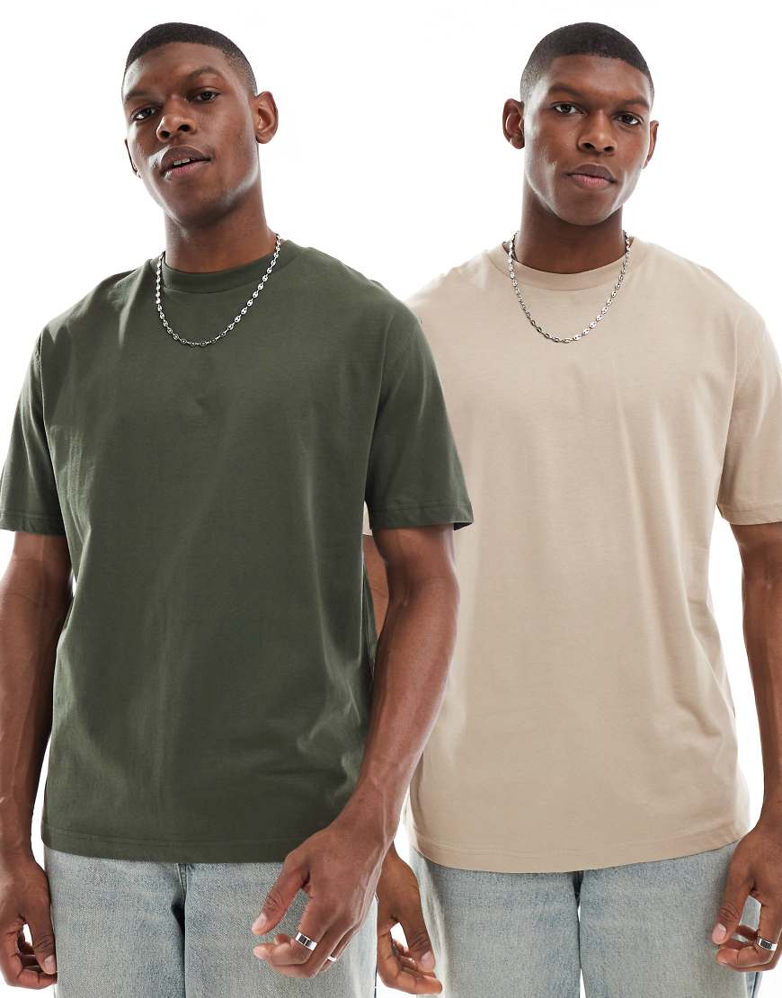 ASOS DESIGN - Essential - 2er-Pack lockere T-Shirts in Grün und Stein-Bunt ASOS DESIGN - Essential - 2er-Pack lockere T-Shirts in Grün und Stein-Bunt von ASOS DESIGN