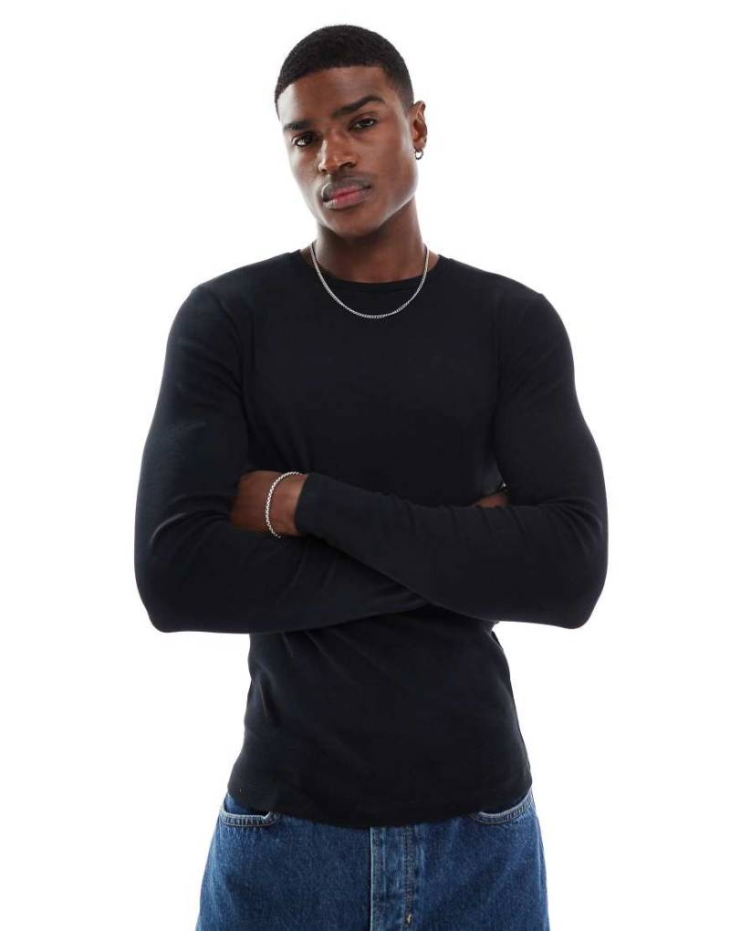 ASOS DESIGN - Langärmliges, geripptes Basic-T-Shirt in Schwarz mit körperbetontem Schnitt von ASOS DESIGN