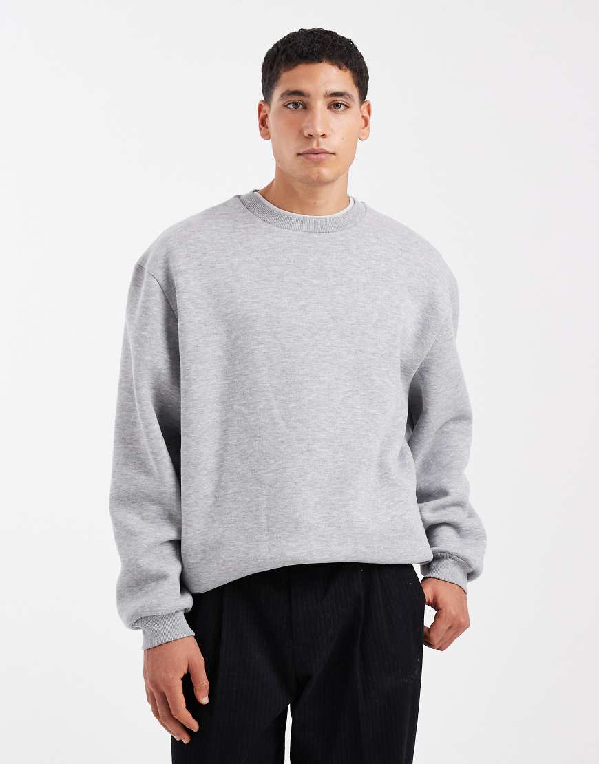 ASOS DESIGN - Essential - Longline-Sweatshirt in Grau meliert von ASOS DESIGN