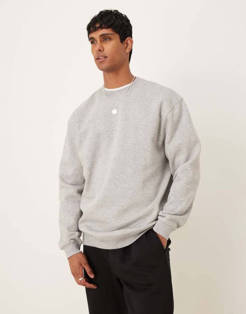 ASOS DESIGN - Relaxed Fit Basic-Sweatshirt in meliertem Grau mit Longline-Schnitt von ASOS DESIGN