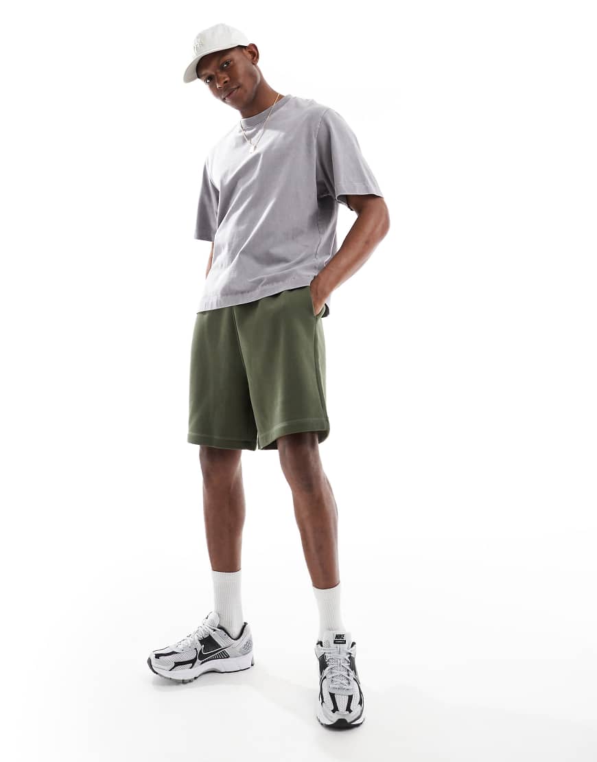 ASOS DESIGN - Essential - Mittellange Oversize-Shorts in Dunkelgrün ASOS DESIGN - Essential - Mittellange Oversize-Shorts in Dunkelgrün von ASOS DESIGN