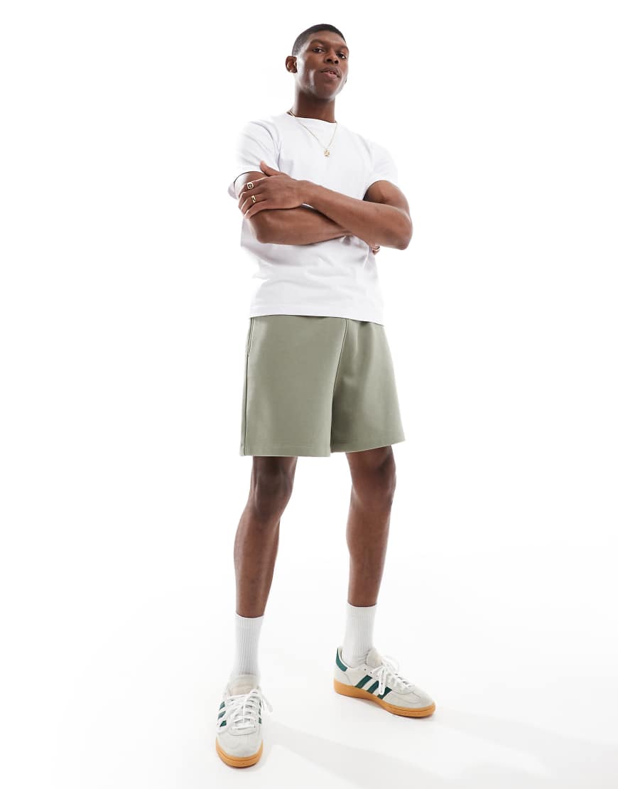 ASOS DESIGN - Essential - Oversize-Shorts in hellem Khaki-Grün ASOS DESIGN - Essential - Oversize-Shorts in hellem Khaki-Grün von ASOS DESIGN