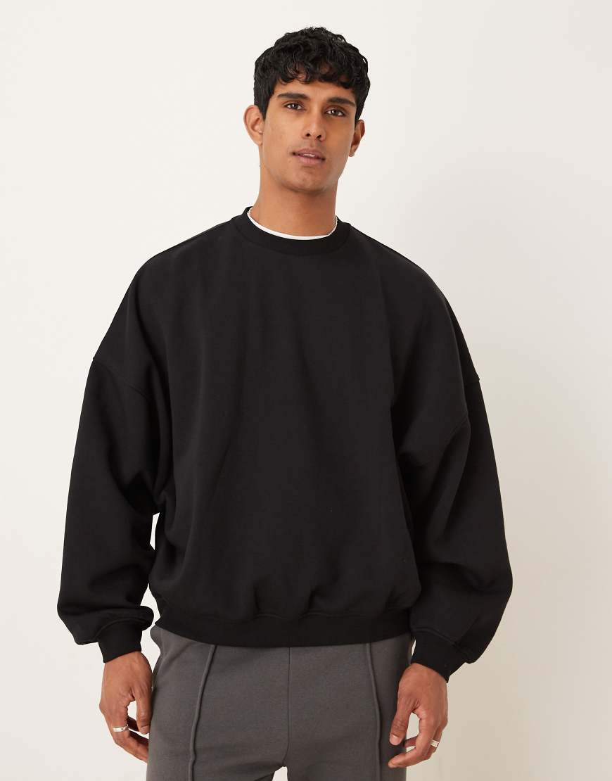 ASOS DESIGN - Essential - Schwarzes Sweatshirt in extremer Oversize-Passform von ASOS DESIGN