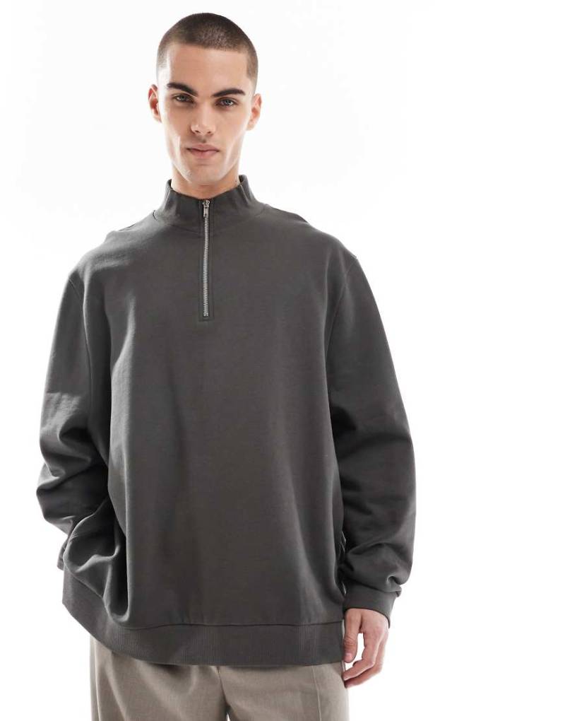 ASOS DESIGN - Essential - Sweatshirt in Khaki mit kurzem Reißverschluss-Grün von ASOS DESIGN