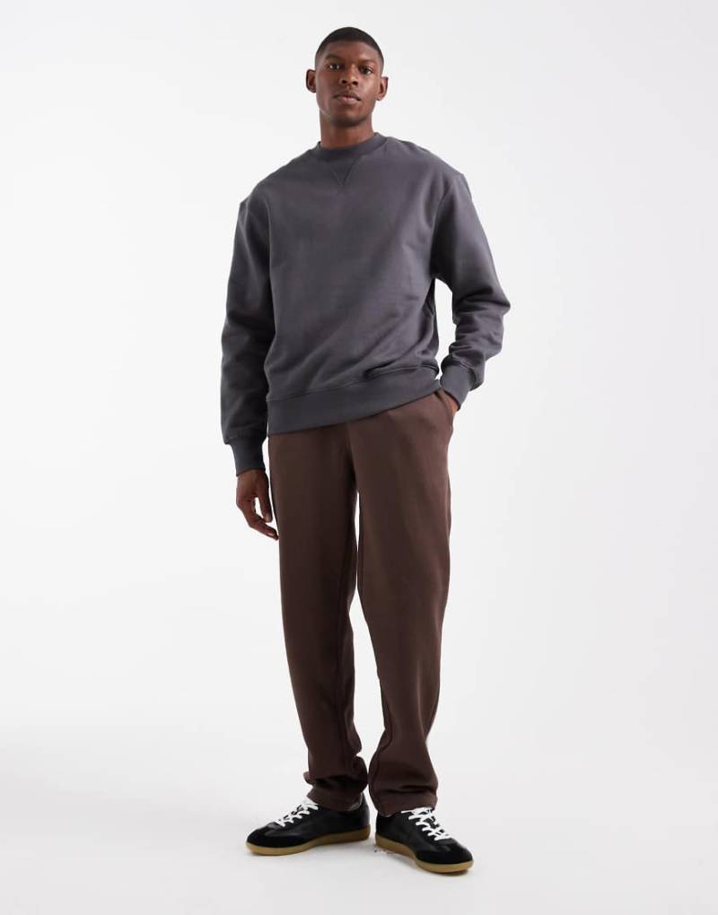 ASOS DESIGN - Essentials - Jogginghose in Braun mit geradem Schnitt-Brown von ASOS DESIGN