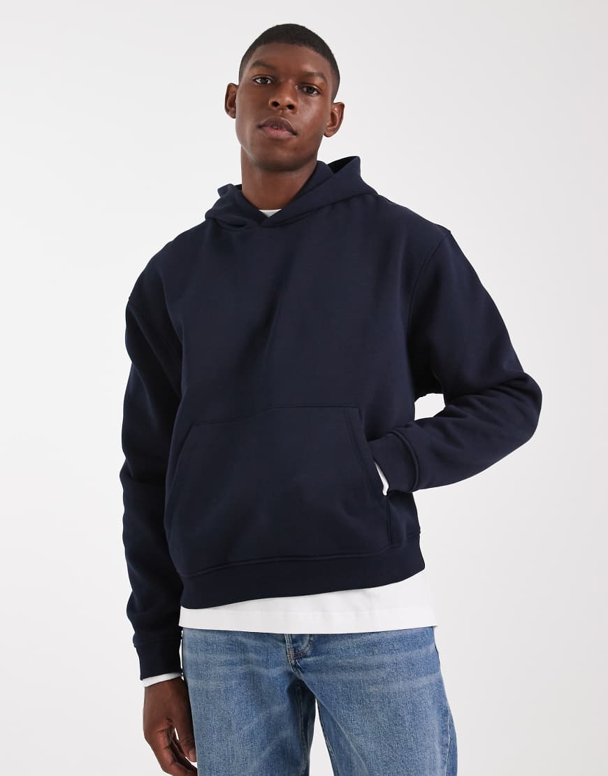 ASOS DESIGN - Essentials - Kastiger Relaxed-Fit-Kapuzenpullover in Marineblau von ASOS DESIGN