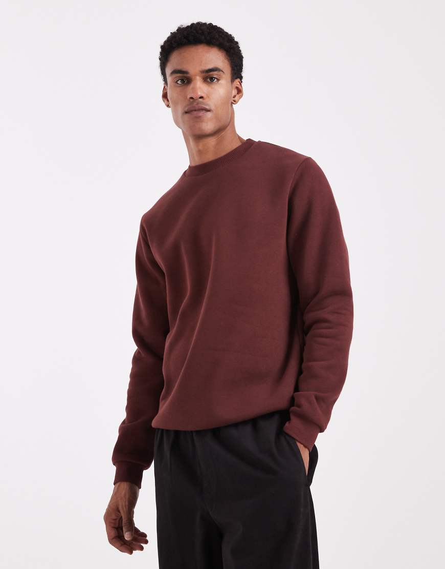 ASOS DESIGN - Essentials - Sweatshirt in Rostrot-Brown von ASOS DESIGN