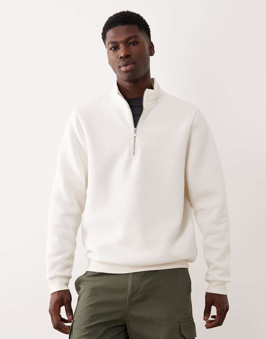 ASOS DESIGN - Essentials - Sweatshirt in Wollweiß mit kurzem Reißverschluss ASOS DESIGN - Essentials - Sweatshirt in Wollweiß mit kurzem Reißverschluss von ASOS DESIGN