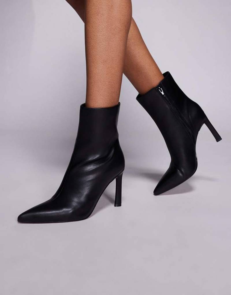 ASOS DESIGN - Eve - Stiefeletten in Schwarz mit Absatz von ASOS DESIGN