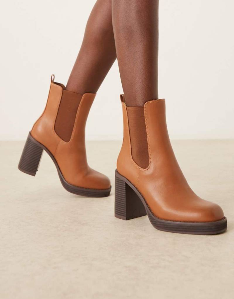 ASOS DESIGN - Evelyn - Ankle Boots in Hellbraun mit Plateausohle und Absatz-Brown von ASOS DESIGN