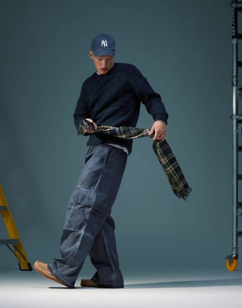 ASOS DESIGN - Sehr weite Cargohose in extremer Waschung in Grau von ASOS DESIGN