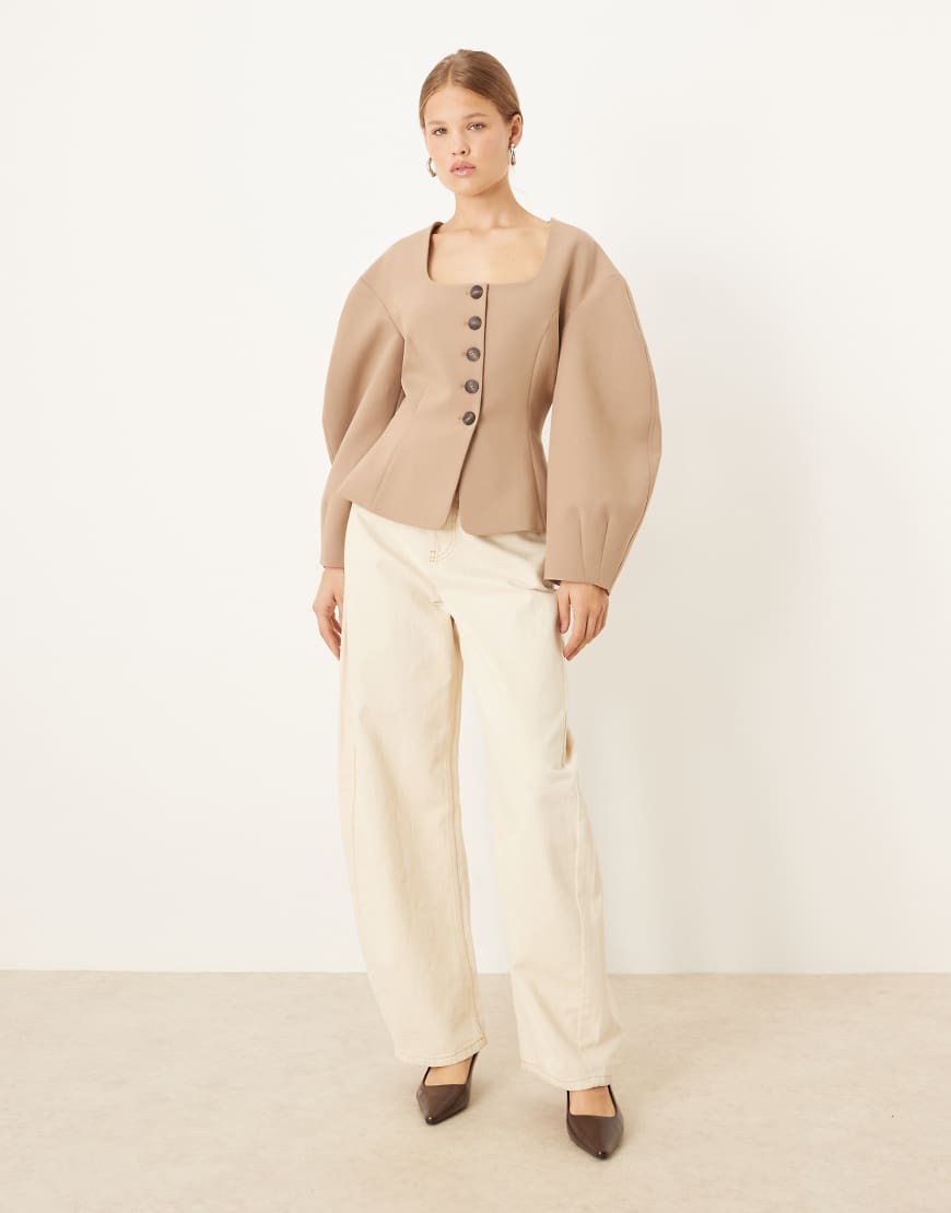 ASOS DESIGN - Figurbetonter, taillierter Blazer in Camel mit Kokonärmeln-Neutral von ASOS DESIGN