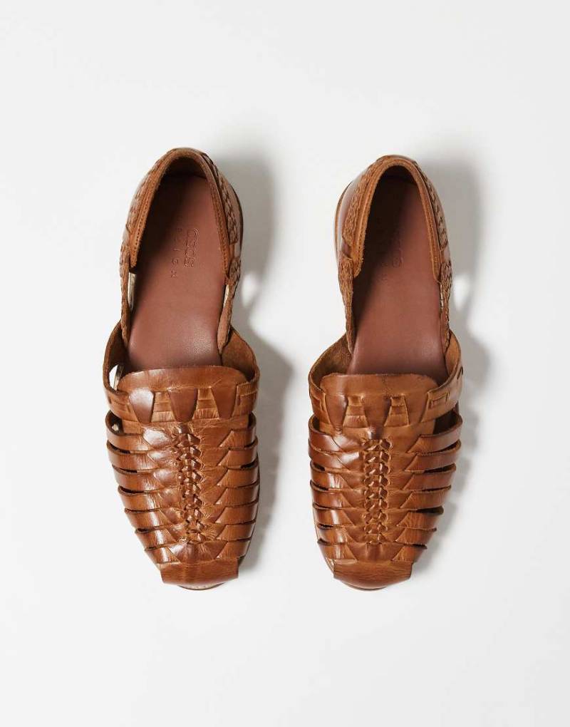 ASOS DESIGN - Fischersandalen aus Leder in Hellbraun von ASOS DESIGN