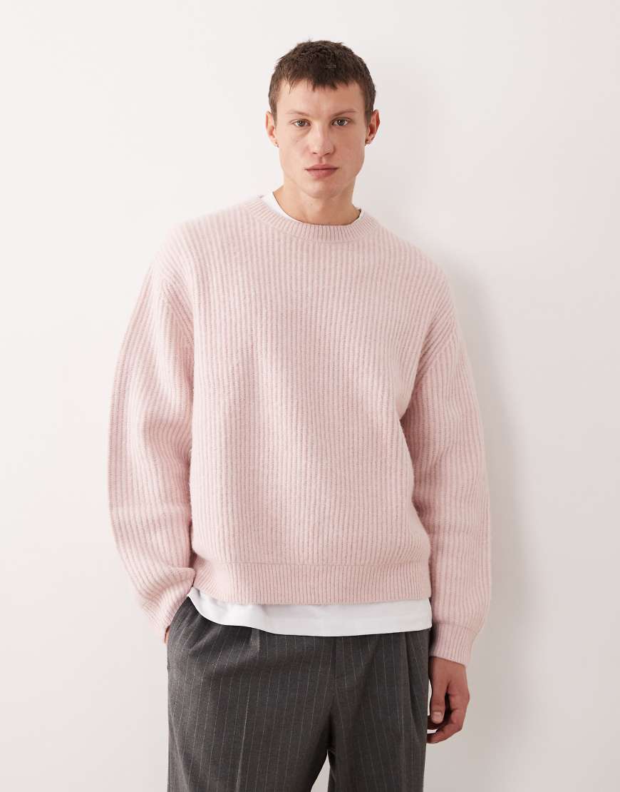 ASOS DESIGN - Flauschiger, gerippter Oversize-Strickpullover in Blassrosa von ASOS DESIGN
