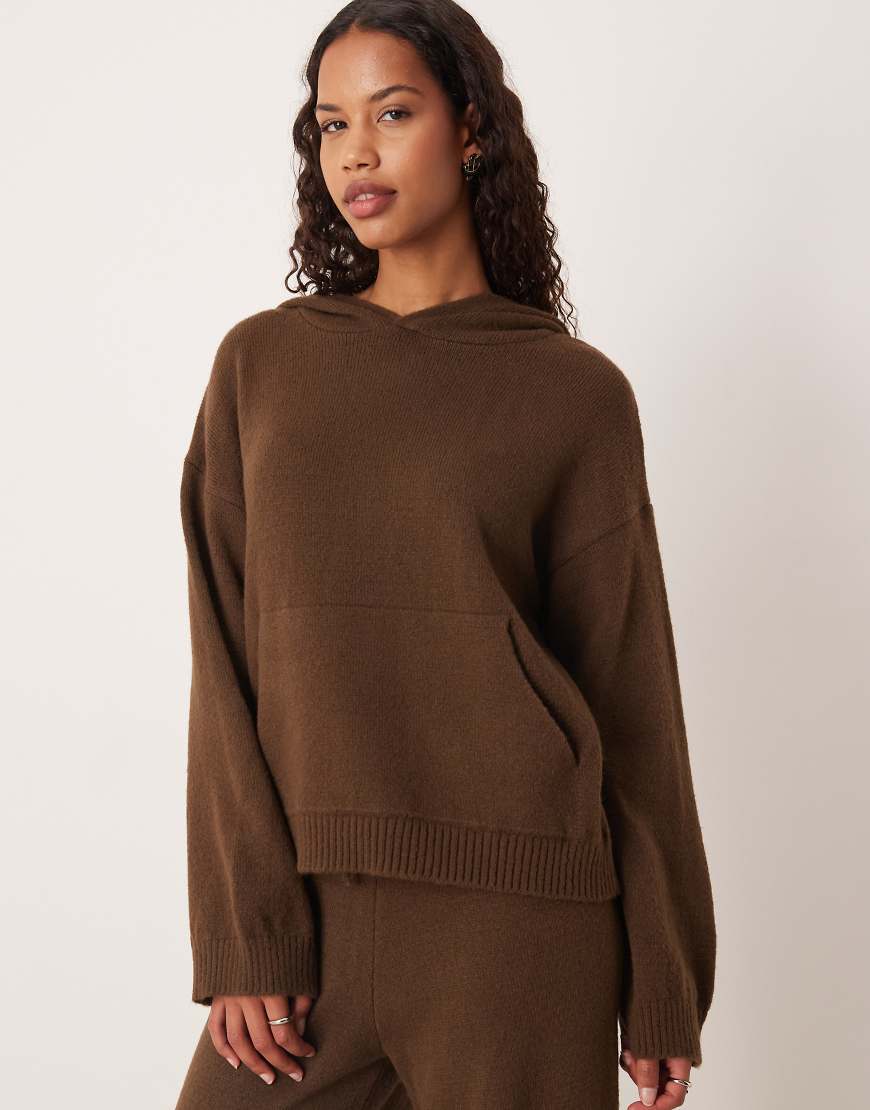 ASOS DESIGN - Flauschiger Oversize-Kapuzenpullover aus Strick in Schokobraun, Kombiteil-Brown von ASOS DESIGN