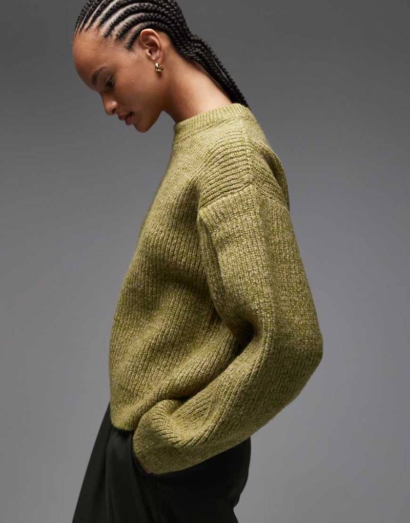 ASOS DESIGN - Flauschiger Strickpullover in Twisted-Mokka mit Rundhalsausschnitt-Neutral von ASOS DESIGN