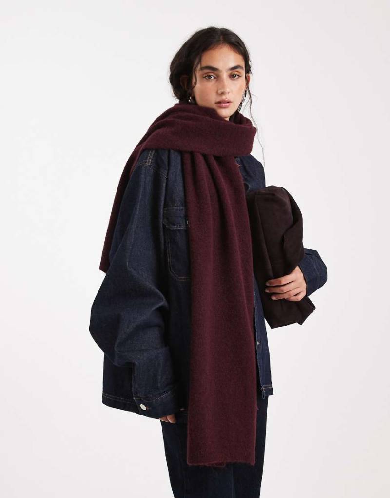 ASOS DESIGN - Flauschiger Strickschal in Pflaumenlila mit Wollanteil von ASOS DESIGN