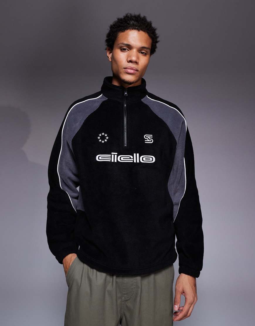 ASOS DESIGN - Fleece-Sweatshirt mit Trichterausschnitt und Brustprint in Schwarz von ASOS DESIGN