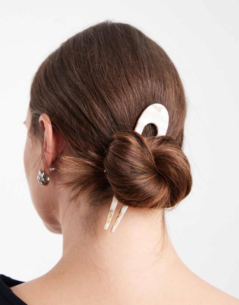 ASOS DESIGN - Französische Haarspange aus Kunstharz in verschiedenen bunten Farben von ASOS DESIGN