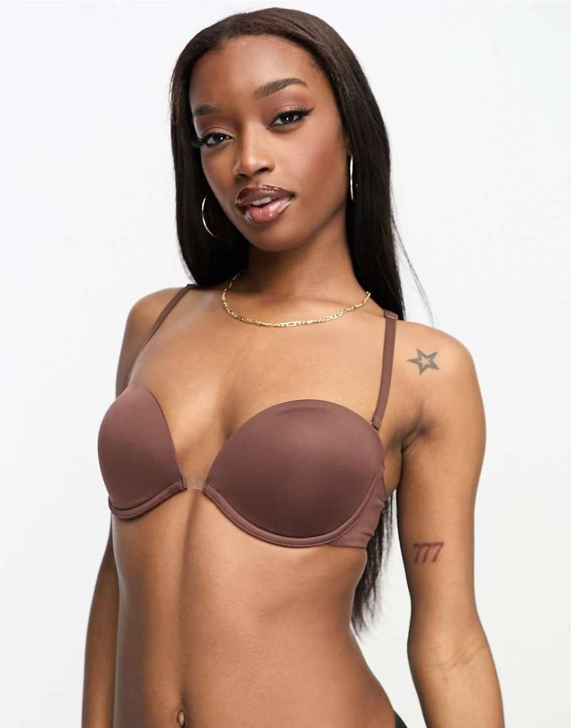 ASOS DESIGN - Geformter Multiway-BH in Braun mit transparentem Mittelteil und abnehmbaren Trägern von ASOS DESIGN