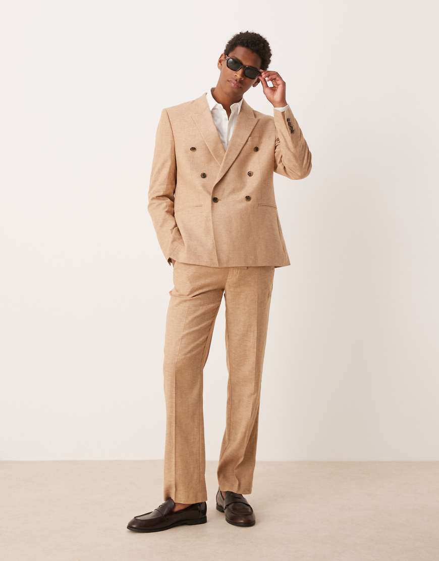 ASOS DESIGN - Gerade geschnittene Anzughose aus Leinenmix in Camel-Neutral von ASOS DESIGN