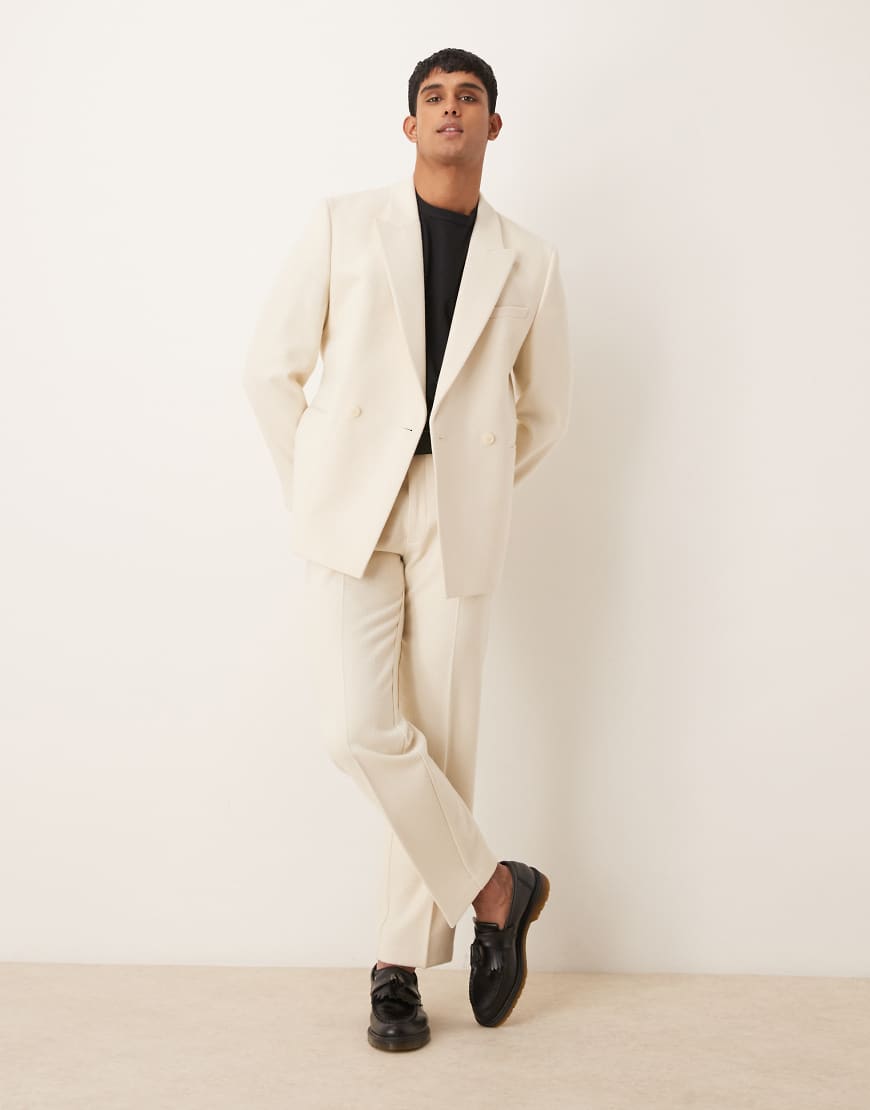 ASOS DESIGN - Schwere Anzughose in Cremeweiß mit geradem Bein ASOS DESIGN - Schwere Anzughose in Cremeweiß mit geradem Bein von ASOS DESIGN