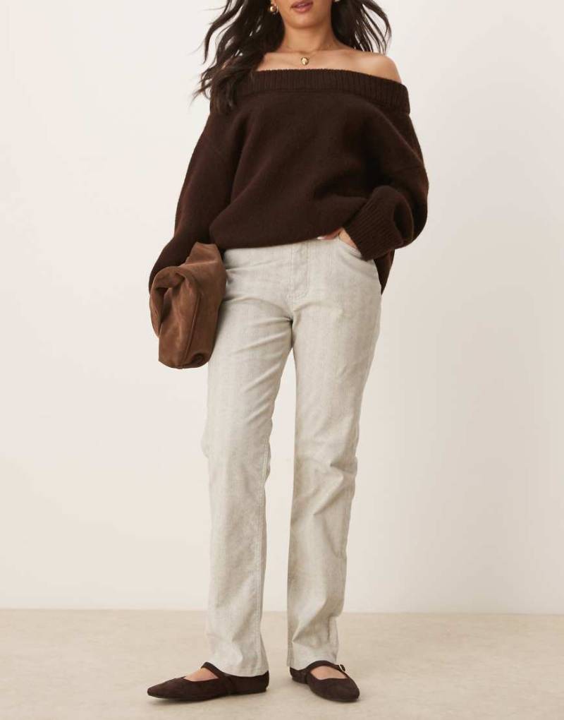 ASOS DESIGN - Gerade geschnittene Hose in Grau mit geflocktem Fischgrätmuster von ASOS DESIGN