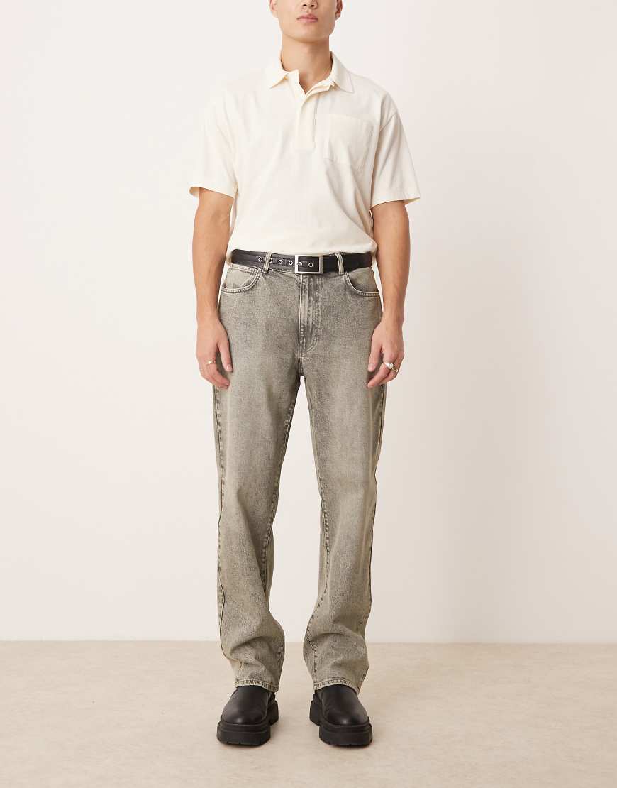 ASOS DESIGN - Gerade geschnittene Jeans in Grau mit grünem Farbstich von ASOS DESIGN