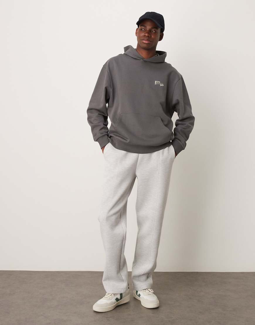 ASOS DESIGN - Gerade geschnittene Jogginghose aus schwerem, neoprenartigem Stoff in Grau meliert mit Biesen ASOS DESIGN - Gerade geschnittene Jogginghose aus schwerem, neoprenartigem Stoff in Grau meliert mit Biesen von ASOS DESIGN