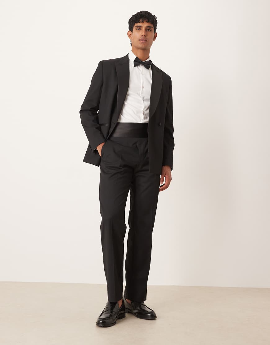 ASOS DESIGN - Gerade geschnittene Smoking-Hose in Schwarz mit Kummerbund von ASOS DESIGN