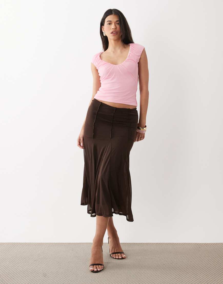 ASOS DESIGN - Gerafftes Netzstoff-Oberteil in Rosa mit U-Ausschnitt von ASOS DESIGN