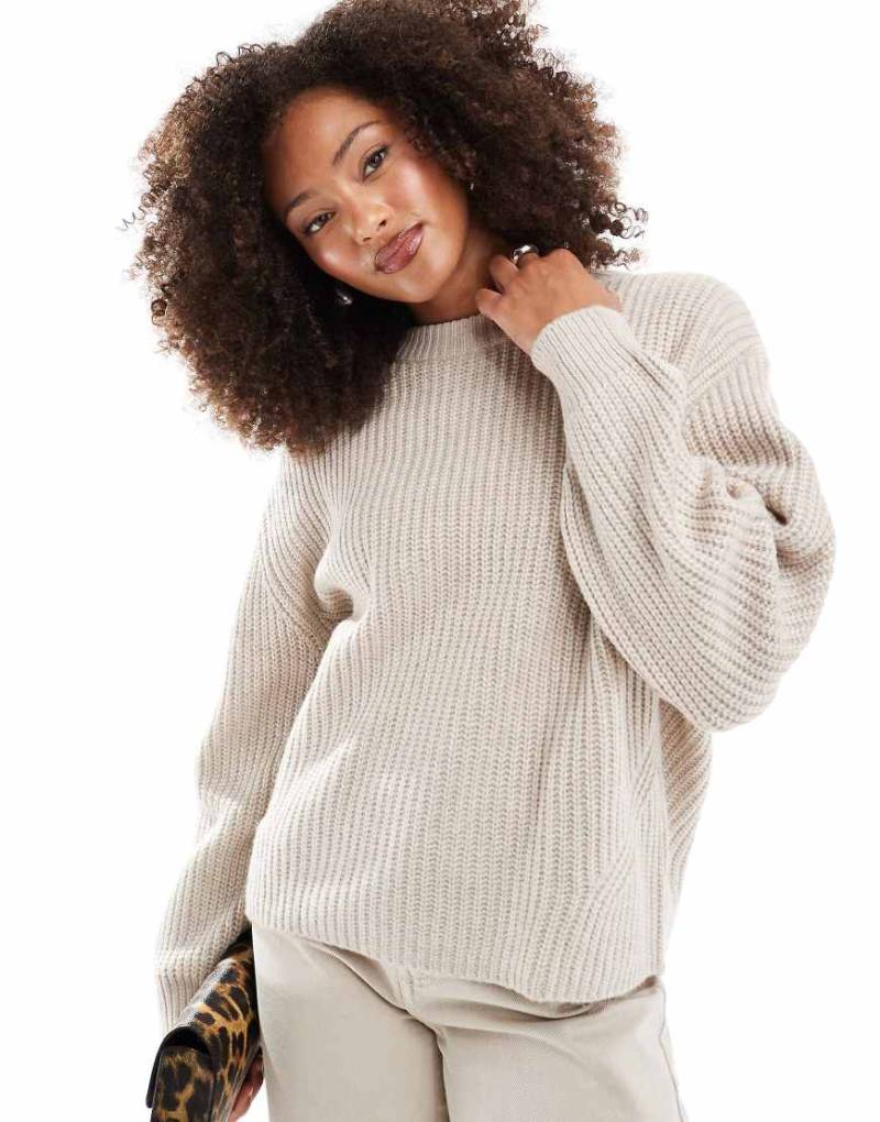 ASOS DESIGN - Gerippter Grobstrick-Pullover in Hellbeige mit Rundhalsausschnitt-Neutral von ASOS DESIGN
