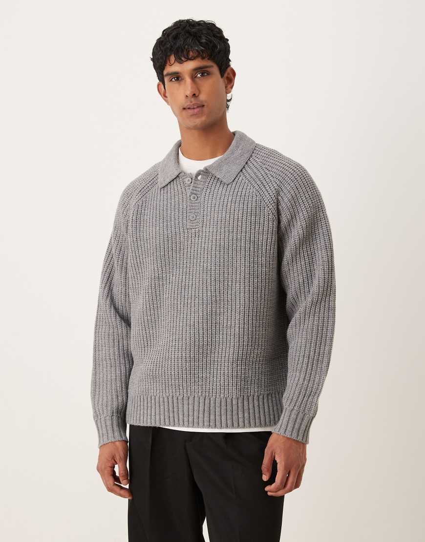 ASOS DESIGN - Gerippter Oversize-Strickpullover aus schwerem Wollmix in Grau meliert mit Polokragen von ASOS DESIGN