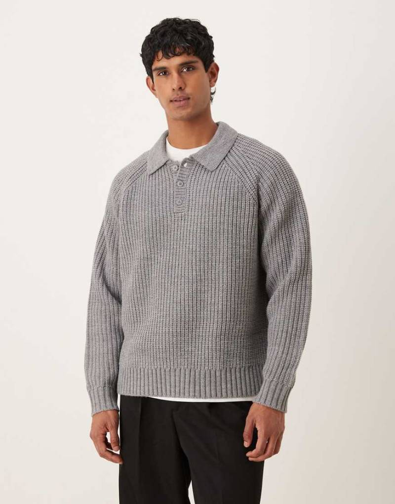 ASOS DESIGN - Gerippter Oversize-Strickpullover aus schwerem Wollmix in Grau meliert mit Polokragen von ASOS DESIGN