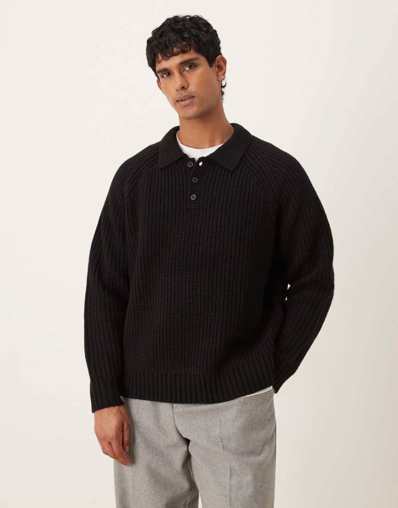 ASOS DESIGN - Gerippter Oversize-Strickpullover aus schwerem Wollmix in Schwarz mit Polokragen von ASOS DESIGN