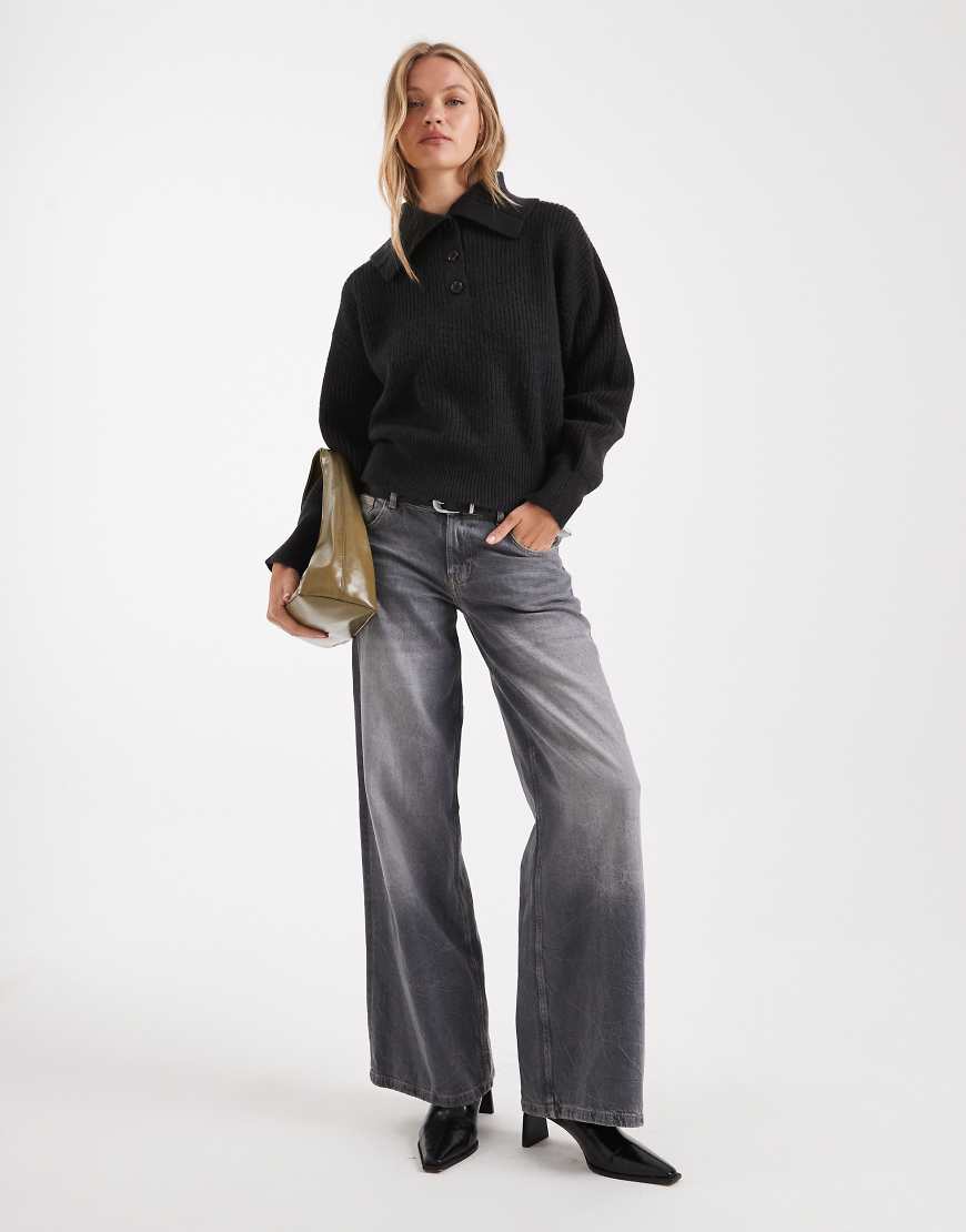 ASOS DESIGN - Gerippter Pullover in Schwarz mit Matrosenkragen und Patentmuster von ASOS DESIGN