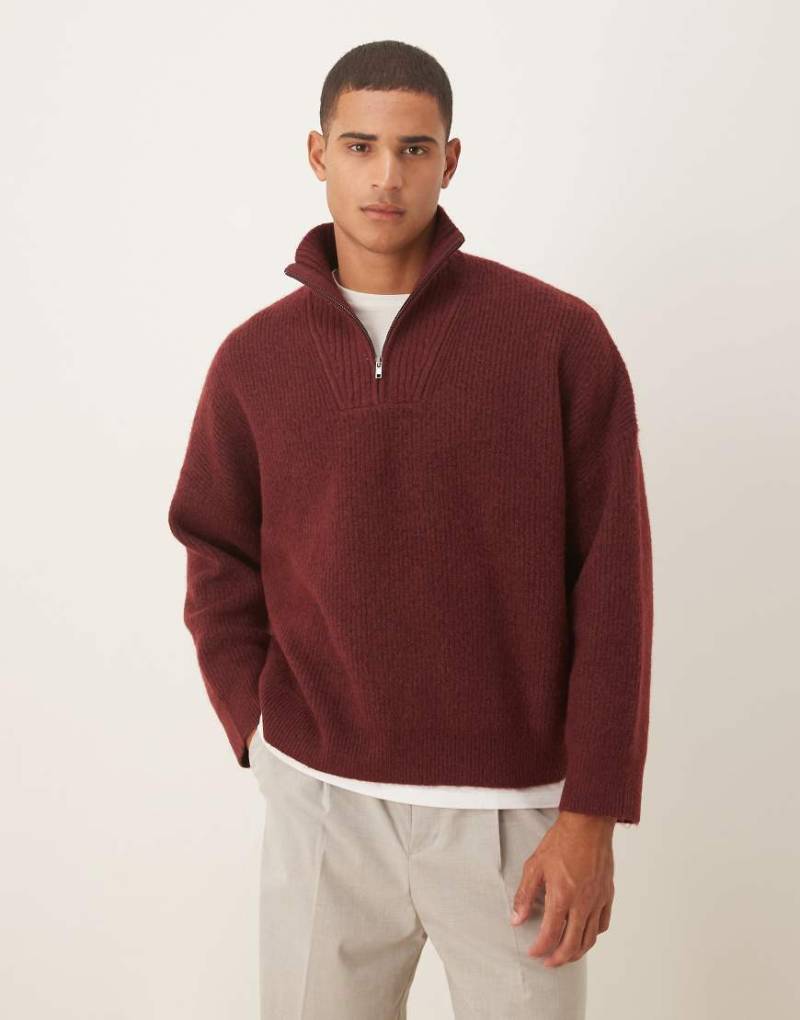 ASOS DESIGN - Gerippter Strickpullover in Burgunderrot mit extremer, kastiger Oversize-Passform und Stehkragen von ASOS DESIGN