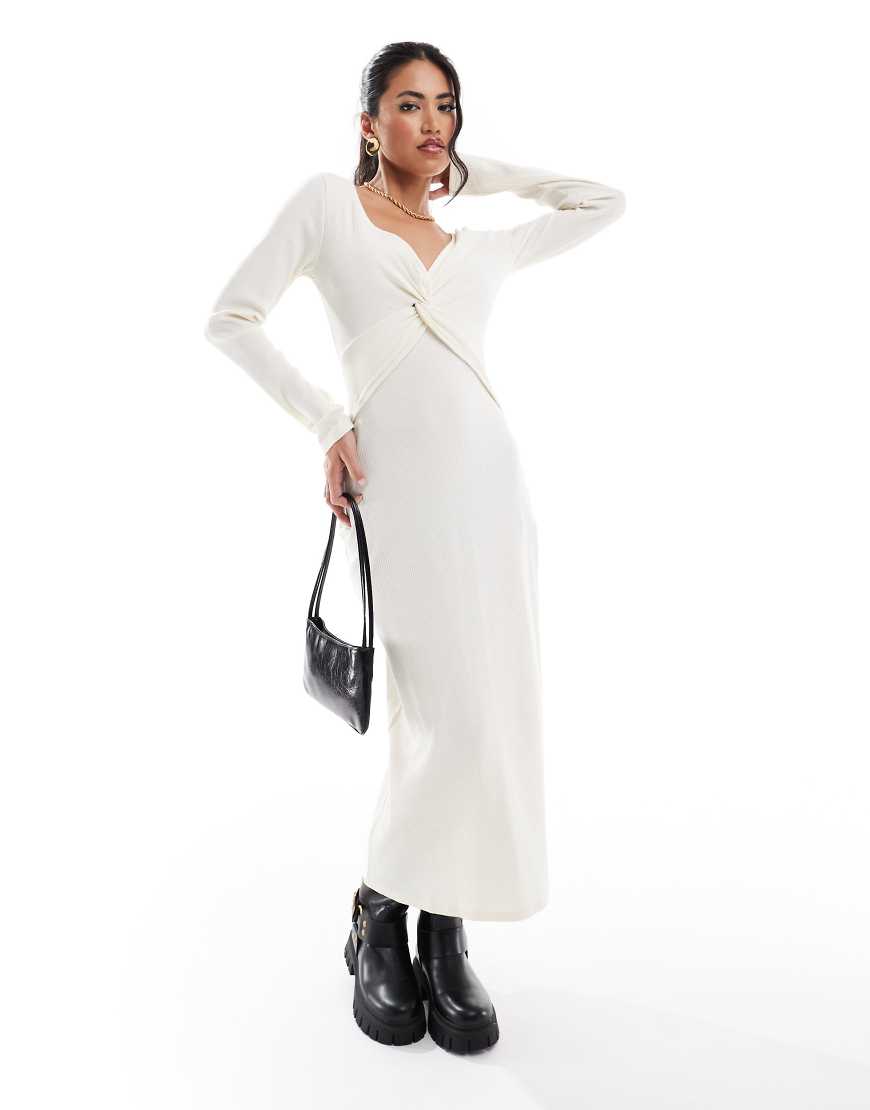 ASOS DESIGN - Geripptes Maxikleid in Ecru mit verdrehter Vorderseite-Weiß ASOS DESIGN - Geripptes Maxikleid in Ecru mit verdrehter Vorderseite-Weiß von ASOS DESIGN