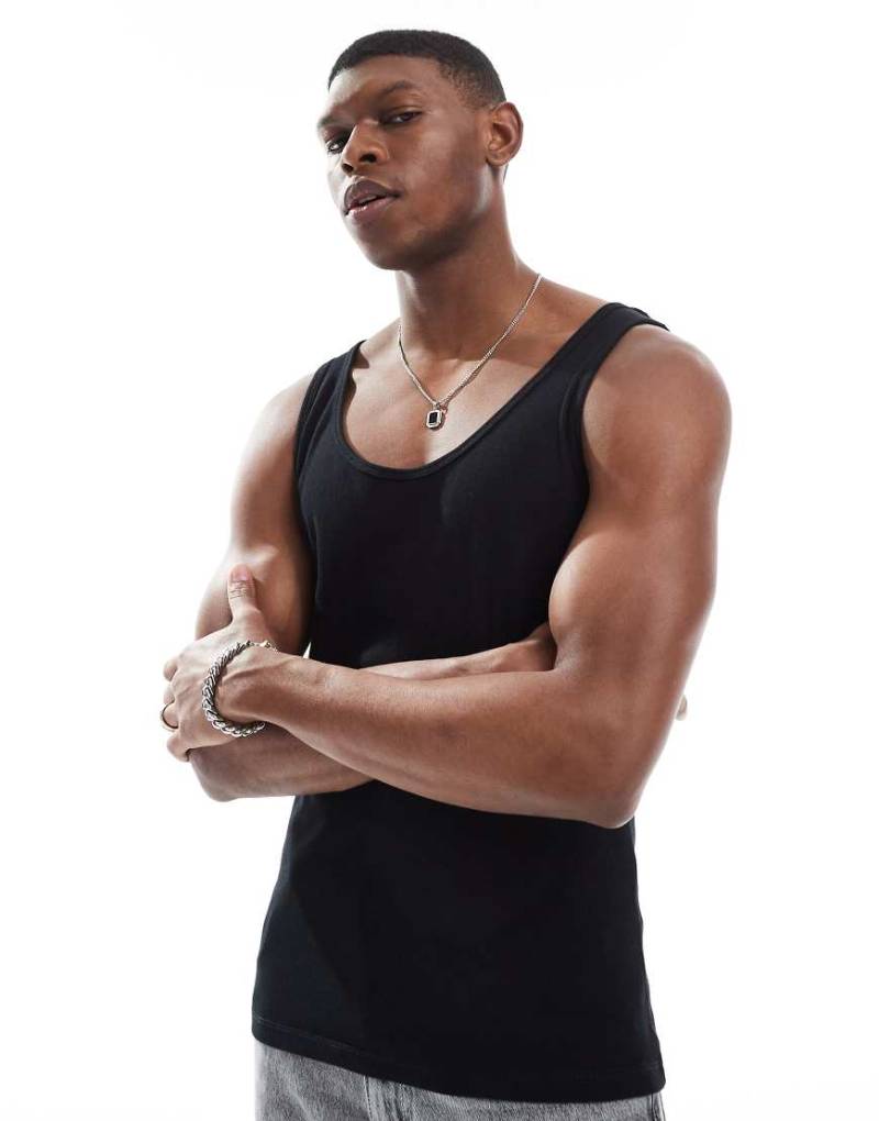 ASOS DESIGN - Essential - Geripptes Muskelshirt in Schwarz von ASOS DESIGN