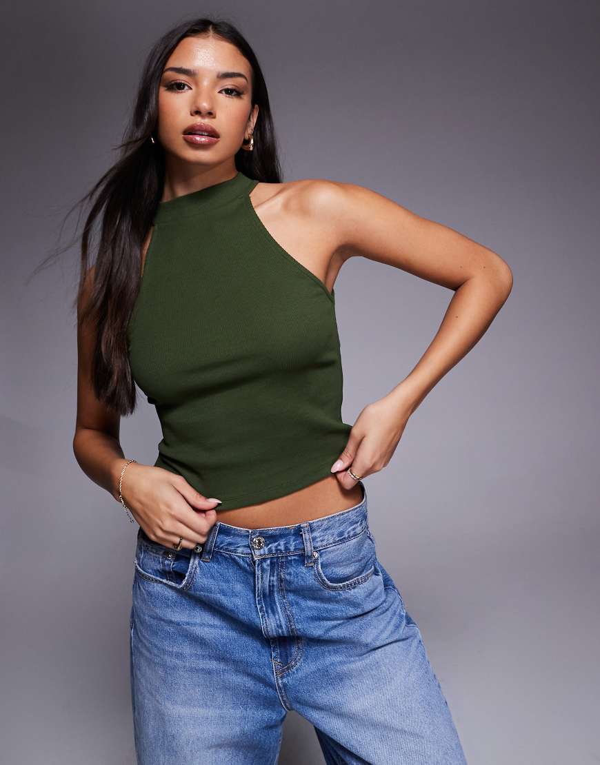 ASOS DESIGN - Geripptes Oberteil aus Baumwolle in Khakigrün mit Ringerrücken von ASOS DESIGN