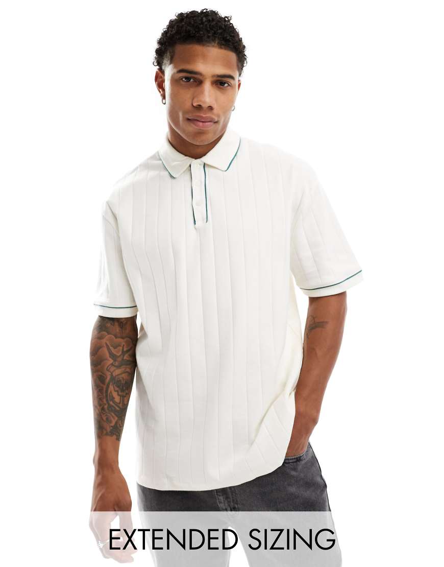 ASOS DESIGN - Geripptes Polohemd in Ecru mit Zierstreifen in Grün-Weiß ASOS DESIGN - Geripptes Polohemd in Ecru mit Zierstreifen in Grün-Weiß von ASOS DESIGN