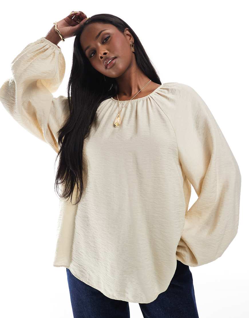 ASOS DESIGN - Gesmokte Bluse in Beige-Schwarz ASOS DESIGN - Gesmokte Bluse in Beige-Schwarz von ASOS DESIGN