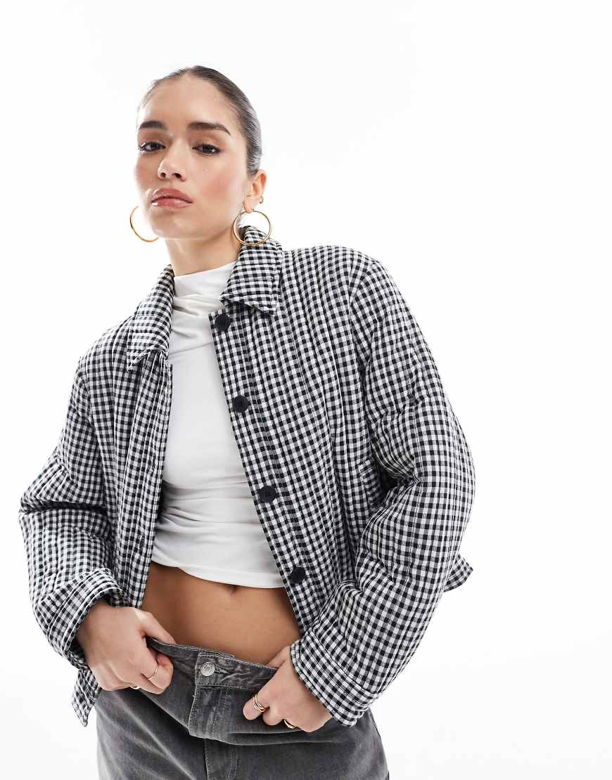 ASOS DESIGN - Stepp-Hemdjacke mit verwaschenem Vichy-Karomuster-Bunt ASOS DESIGN - Stepp-Hemdjacke mit verwaschenem Vichy-Karomuster-Bunt von ASOS DESIGN