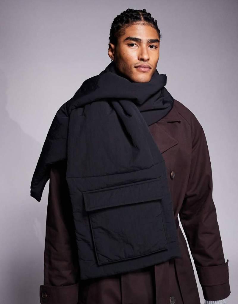 ASOS DESIGN - Gesteppter, wattierter Schal in Schwarz mit Tasche von ASOS DESIGN