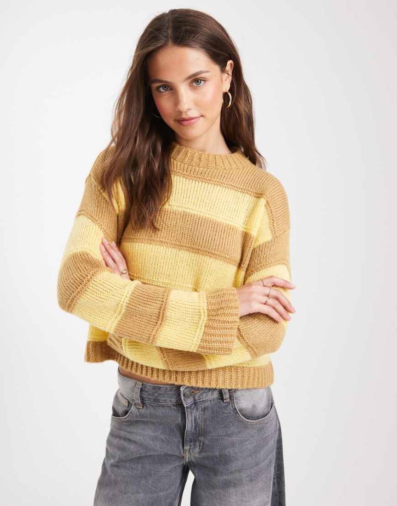 ASOS DESIGN - Gestreifter Strickpullover in Gelb und Beige-Bunt von ASOS DESIGN