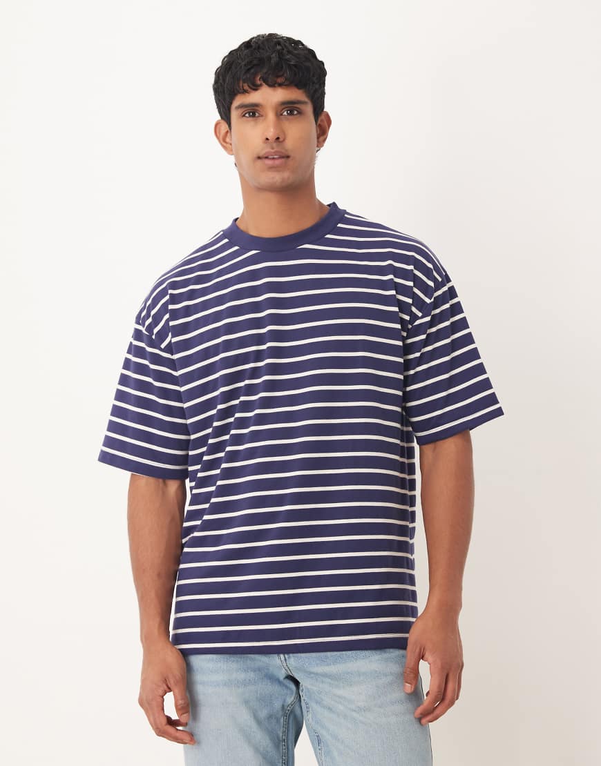 ASOS DESIGN - Gestreiftes Relaxed-Fit-T-Shirt in Marineblau und Weiß-Bunt von ASOS DESIGN