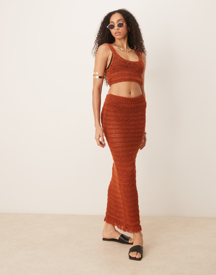 ASOS DESIGN - Gestrickter Maxi-Strandrock in Rostrot-Kupfer ASOS DESIGN - Gestrickter Maxi-Strandrock in Rostrot-Kupfer von ASOS DESIGN