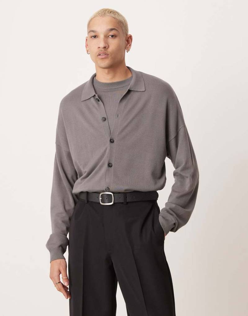 ASOS DESIGN - Gestricktes, langärmliges Polohemd in Grau mit Knopfleiste und lockerem Schnitt, Kombiteil von ASOS DESIGN