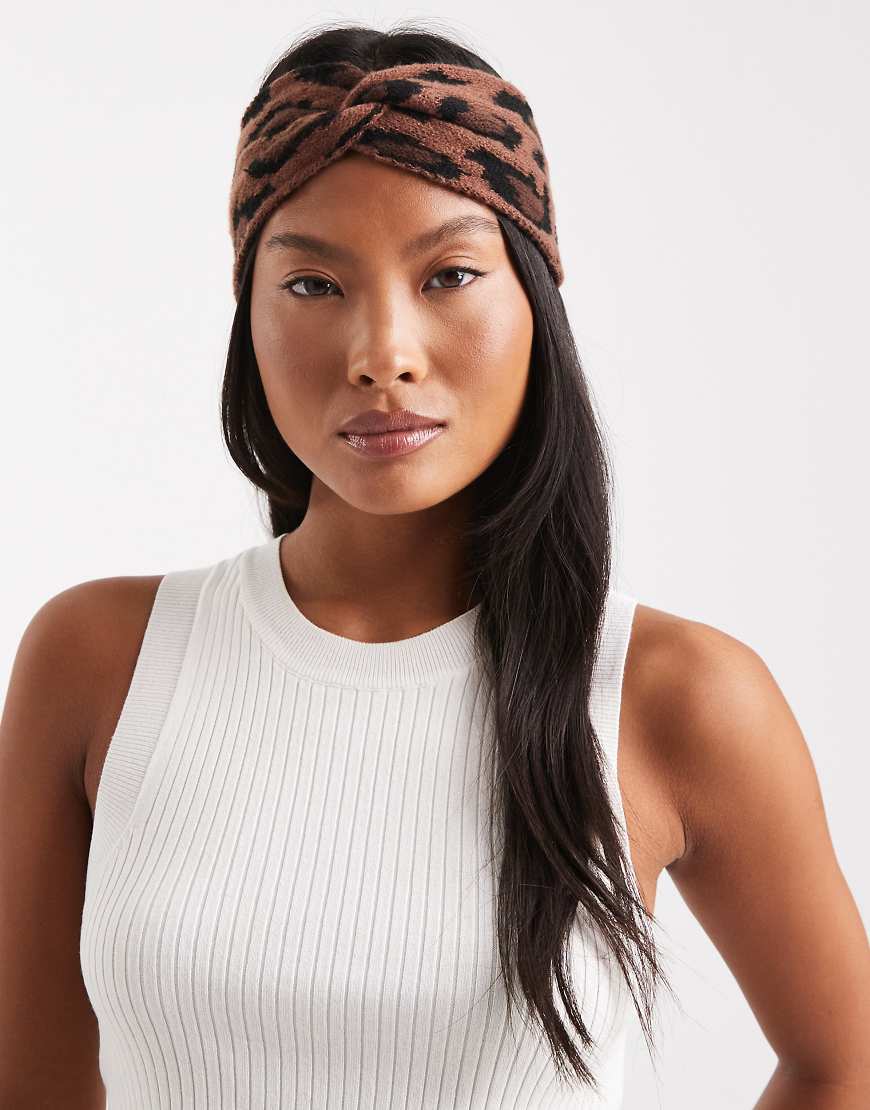 ASOS DESIGN - Gestricktes Loop-Stirnband im Leoparden-Design-Bunt von ASOS DESIGN